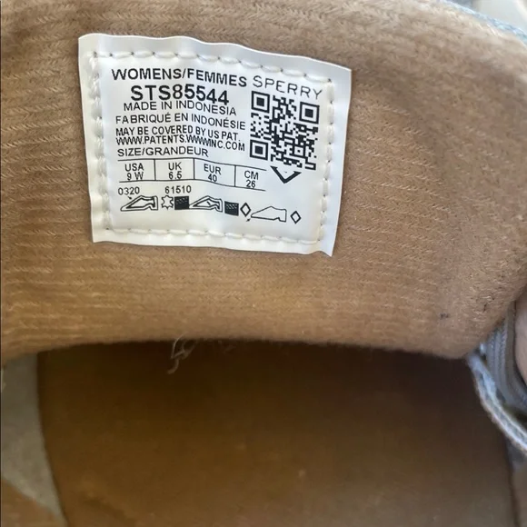 Sperry Bluefish 2 Eye Boat Show. Gray with Sparkly Accents. - Picture 6 of 7